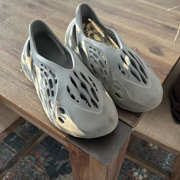 Yeezy - Picture 1 of 1